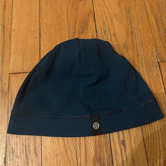 Lululemon Method Beanie - Picture 3 of 5